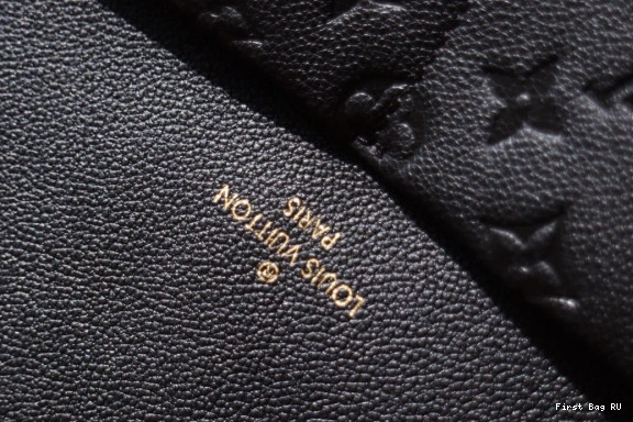 First bag ru HOBO MAIDA LOUIS VUITTON 0801